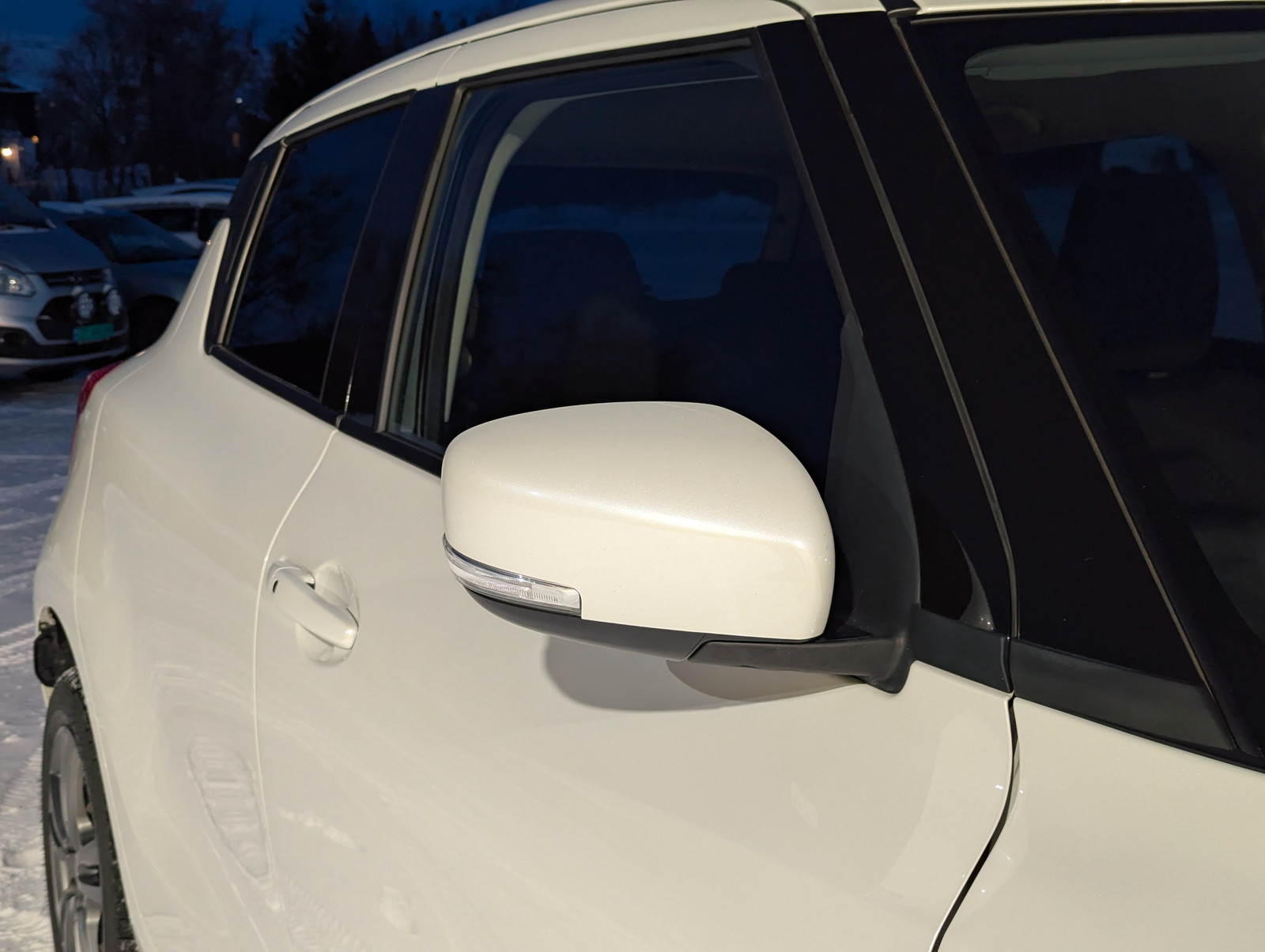 Suzuki Swift 4x4 GLX Hybrid | SafeTech | ryggekamera 3