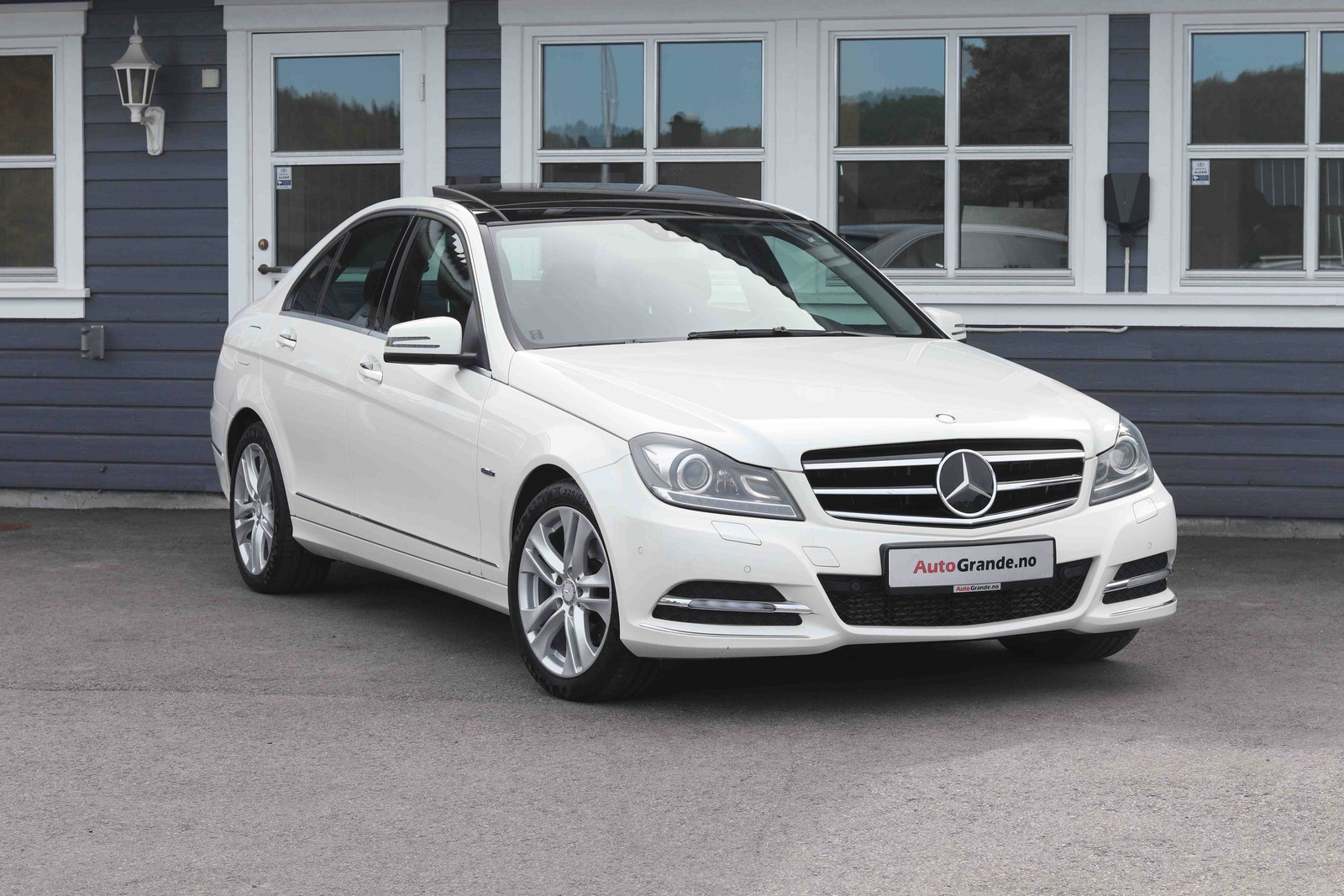 Hovedbilde av Mercedes-Benz C-Klasse