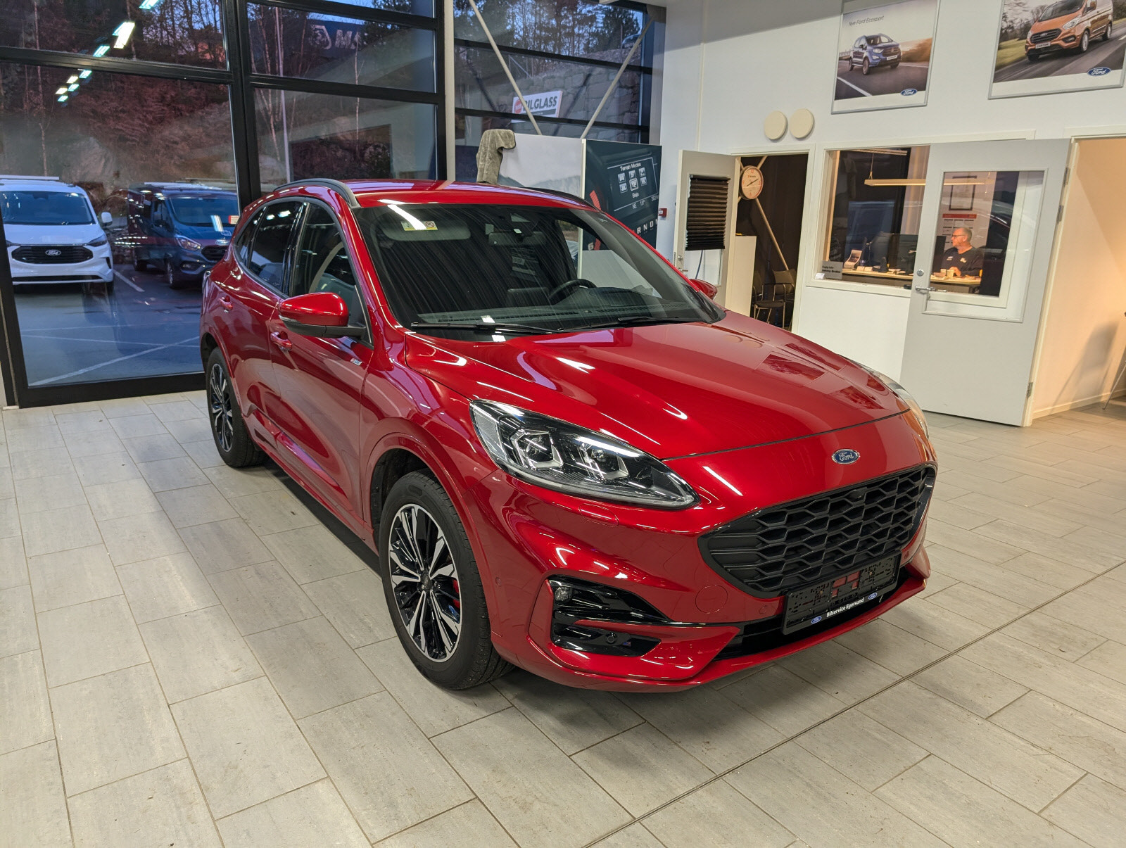 Ford Kuga 2,5 PHEV ST-Line Krok, kamera, DAB/BT, navi 3
