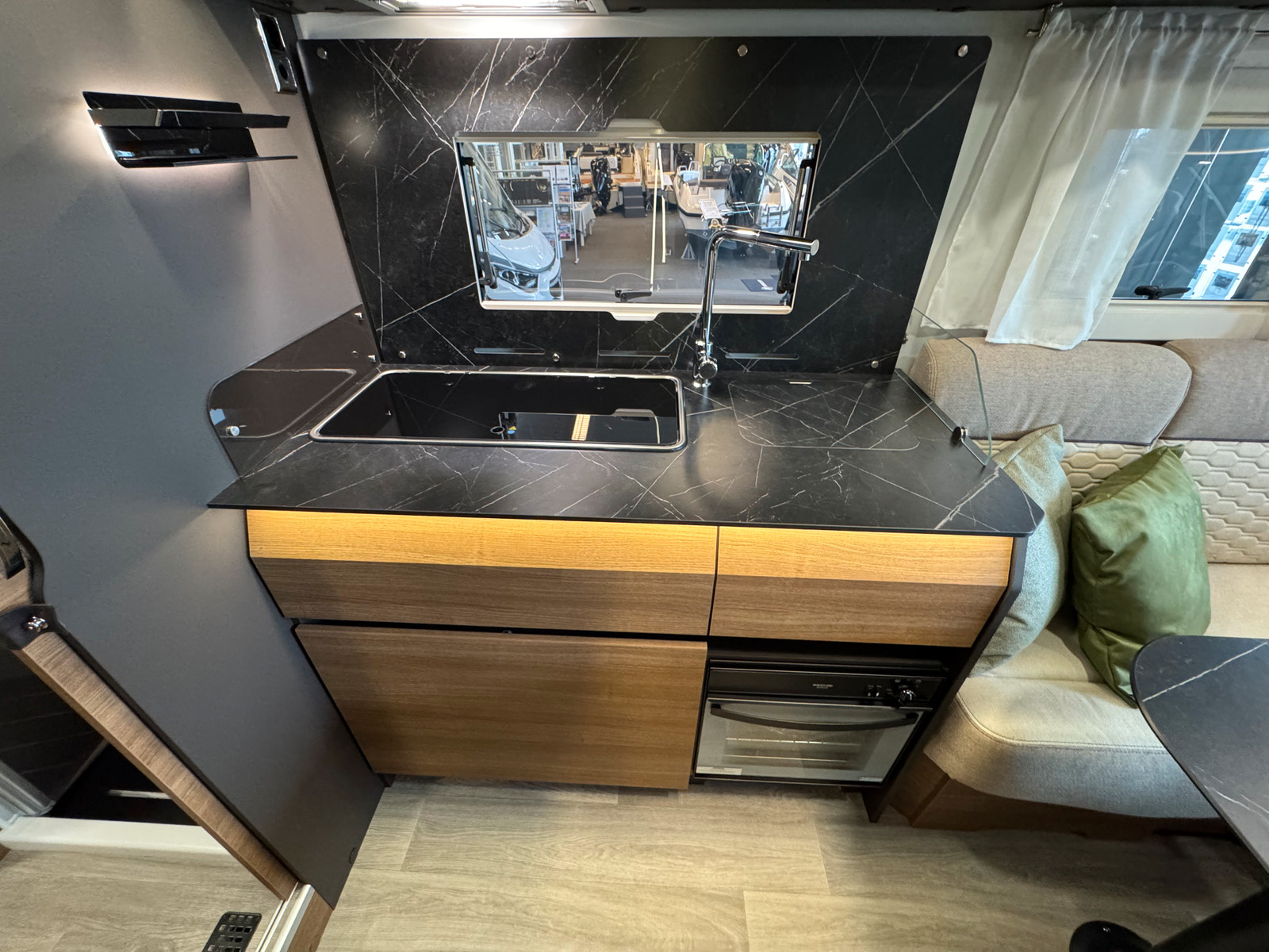 Gallery image 13
