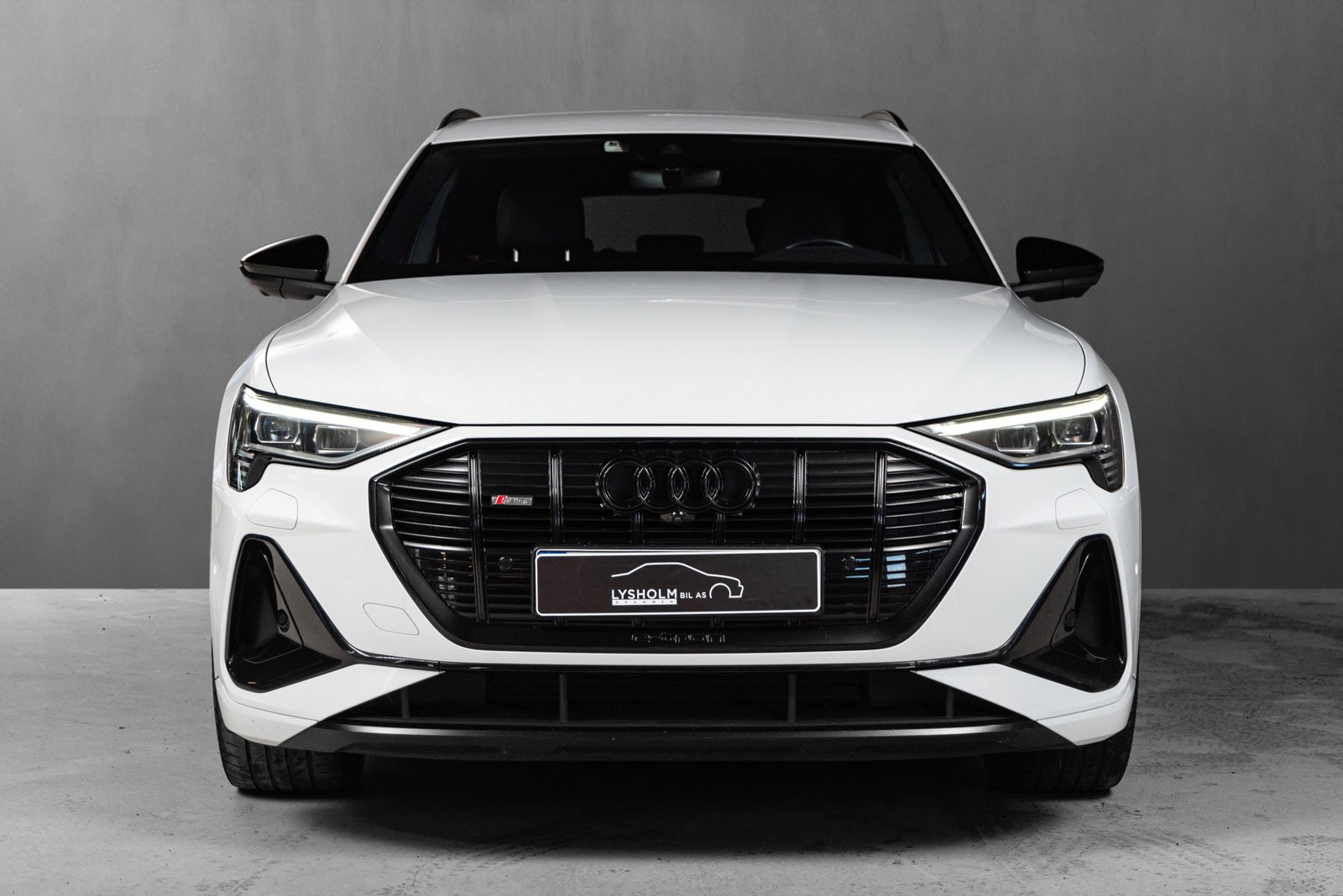 Audi e-tron 55 Black Edition 2xS-Line/B&O/Krok/360kam/LED/El.seter/ 3