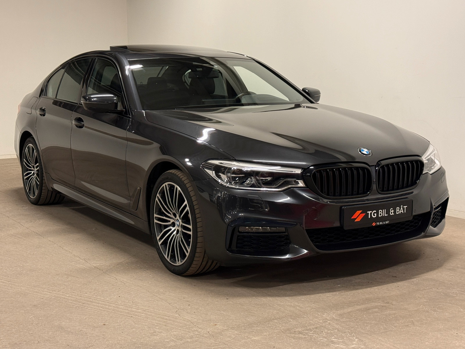 BMW 5-serie 530e xDrive 252HK M-Sport - A.LED/360/HUD/LUKE/KROK +++ 2