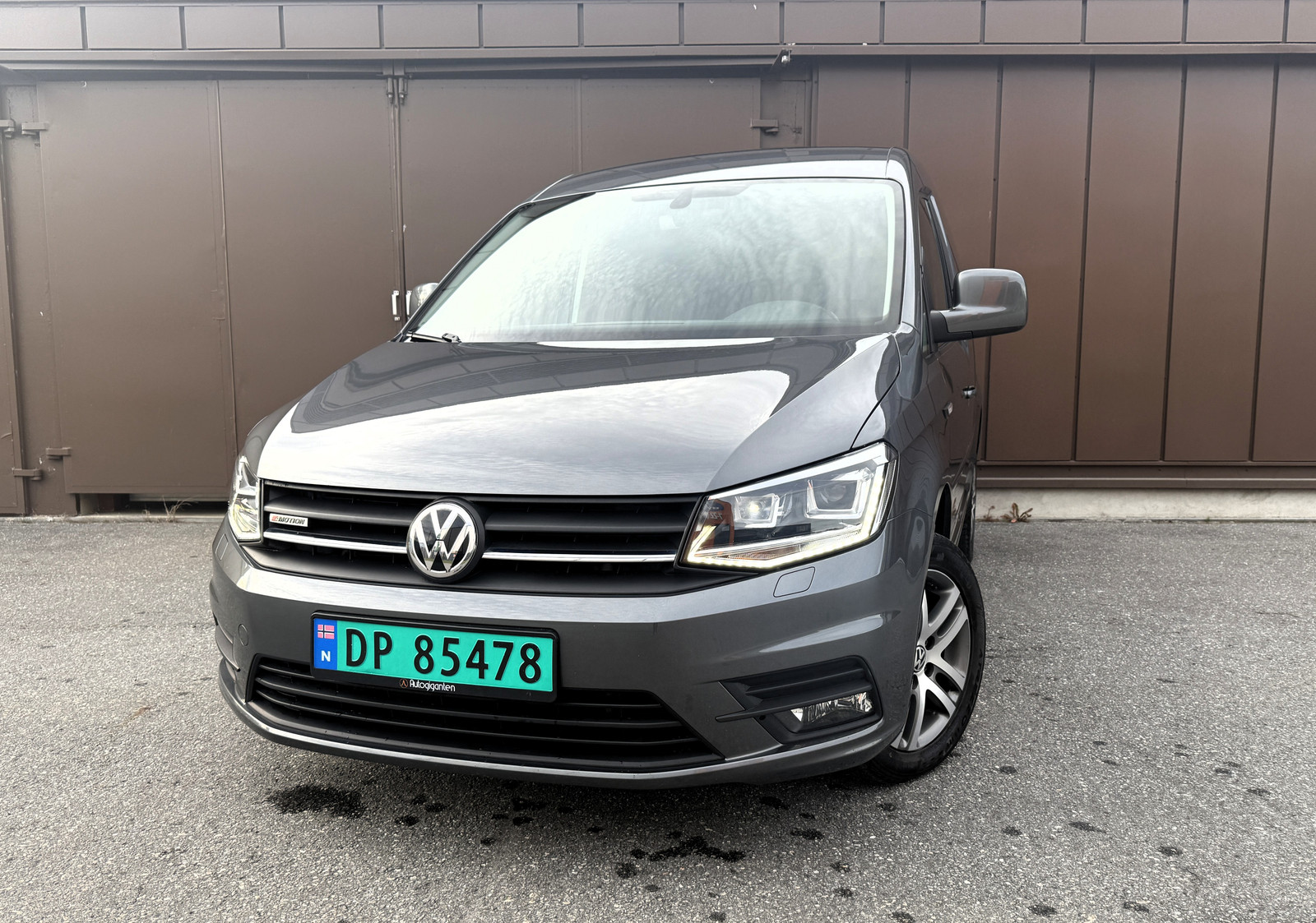 Volkswagen Caddy 2,0TDI/150hk/AUT/4x4/ACC/krok/Webasto++
