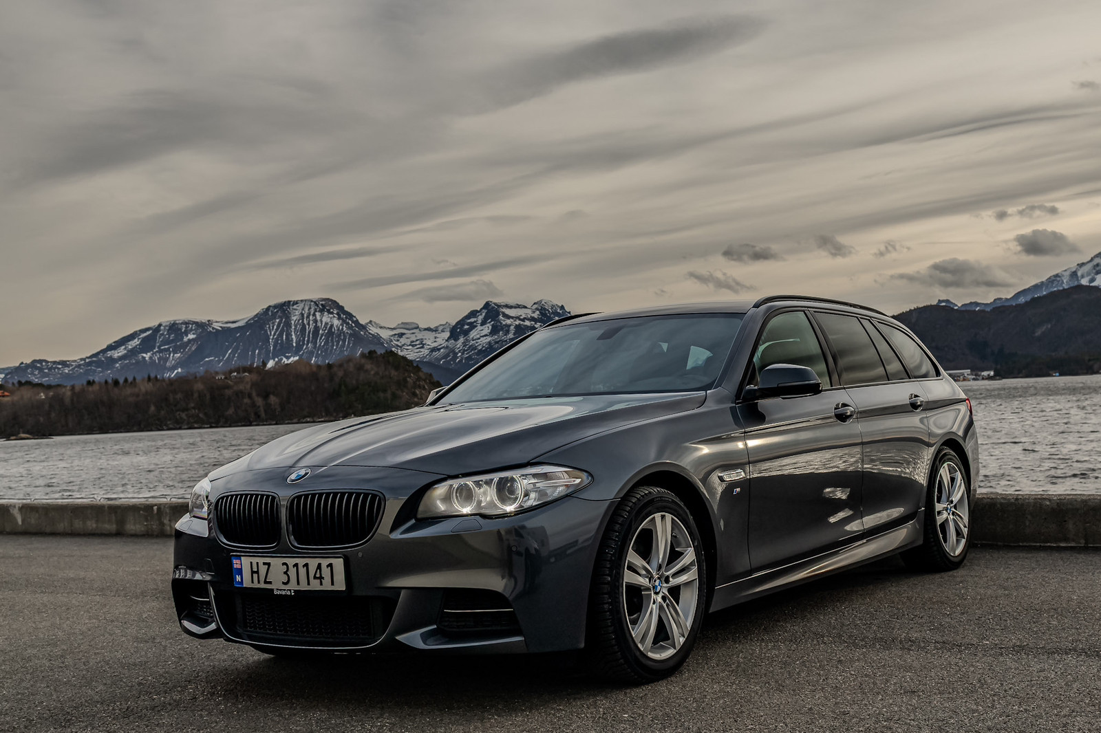 BMW 5-serie 520d xDrive M-sport Touring aut webasto