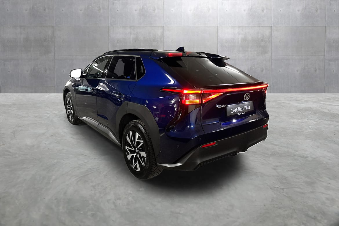 Toyota bZ4X 218 hk Automatgir AWD Executive 3