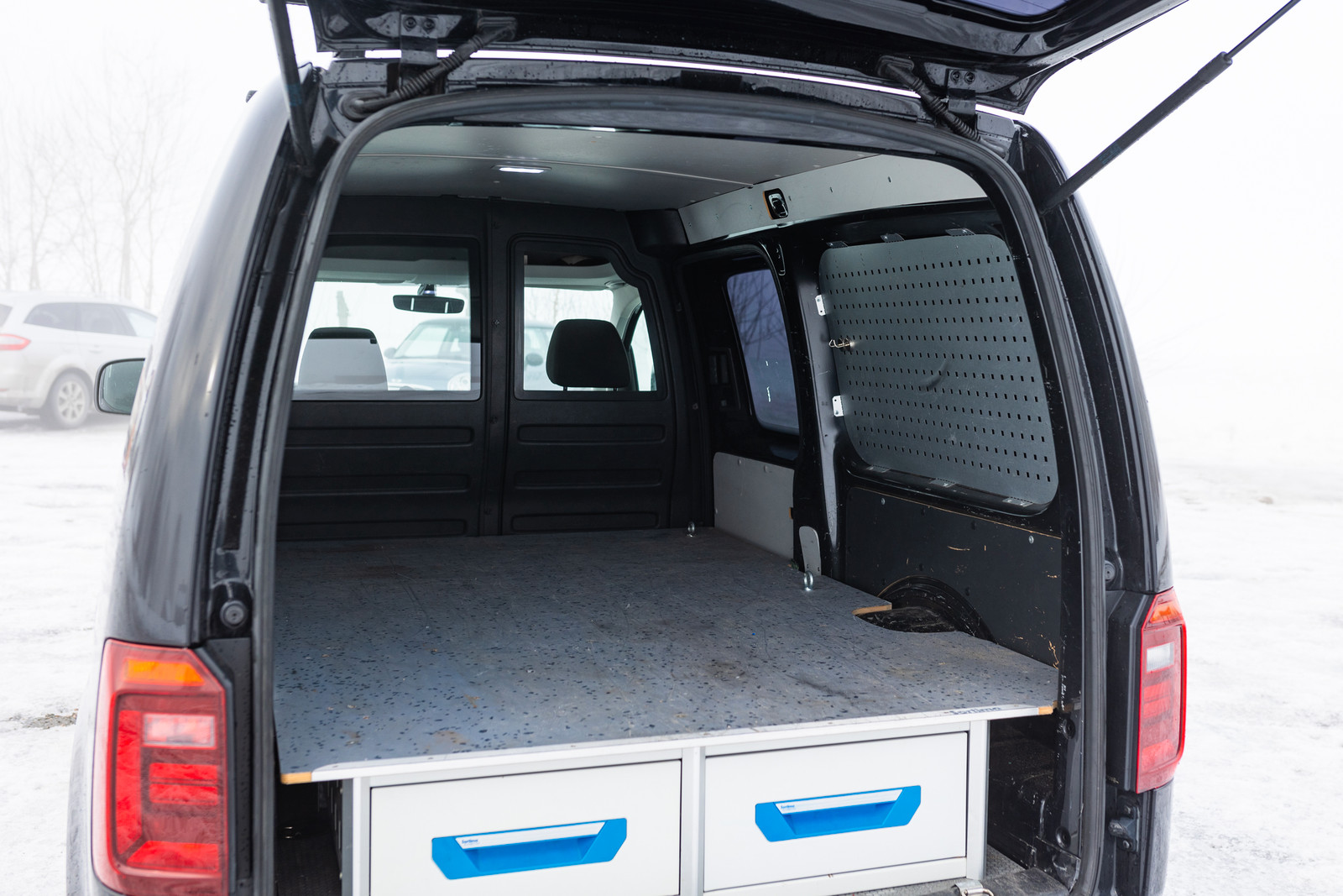 Volkswagen Caddy Maxi 2,0 TDI 122hk 4Motion Webasto, 2x skyvedører, Ekstralys 3