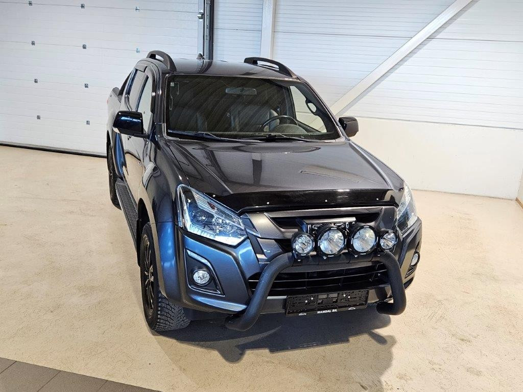 Isuzu D-max LS Double Cab 1.9 163HK 4X4 I Black Edition, artic bøyl 3