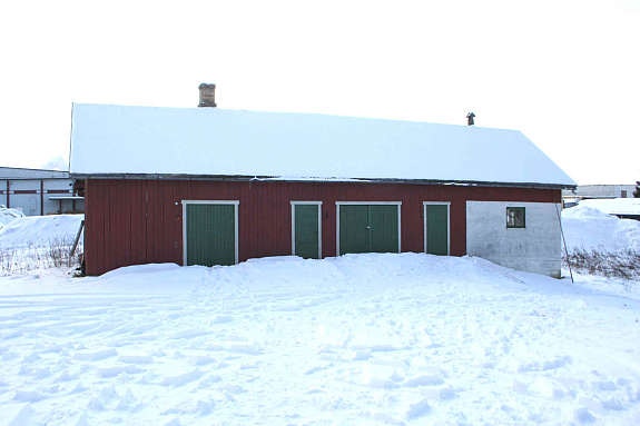 Uthus med garasje, boder og tidl. fjøs Galleribilde