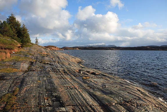 Rett på nedsiden av hovedhus Galleribilde