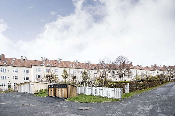 Gårdsrom Galleribilde