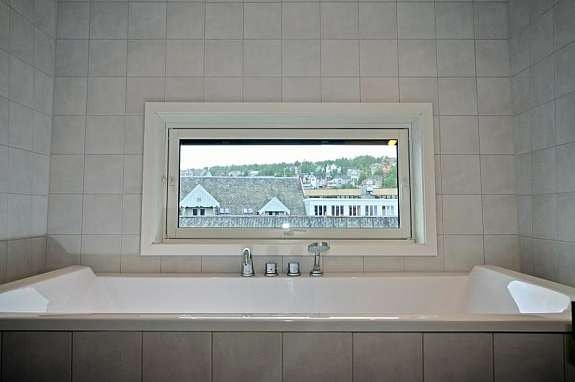 Utiskt fra badet over badekar Galleribilde