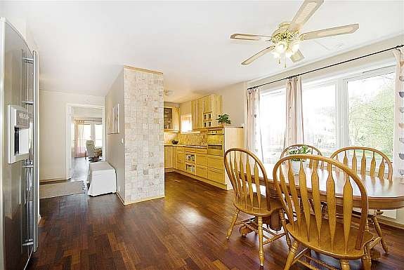 Spiseplass på kjøkken Galleribilde