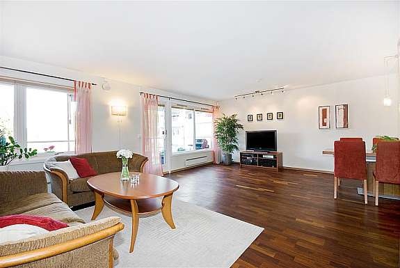 Stue/spiseplass Galleribilde