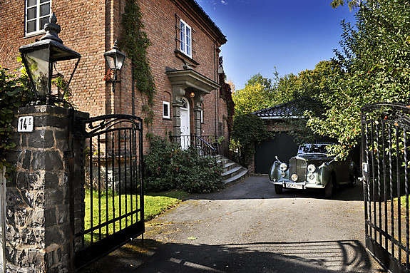 Innkjørsel Galleribilde