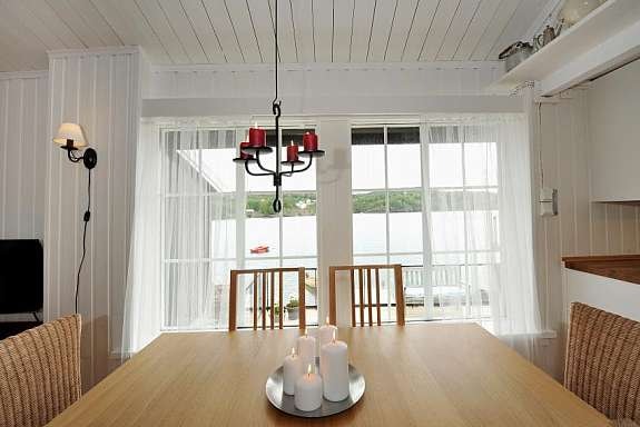 Flott sjøutsikt fra stuen Galleribilde