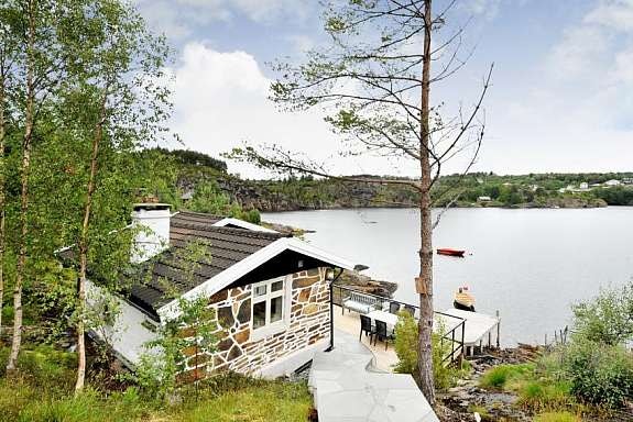 Trapper ned til hytten Galleribilde