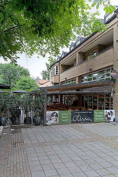 Attraktiv beliggenhet med alle byens fasiliteter rett utenfor døren. Galleribilde