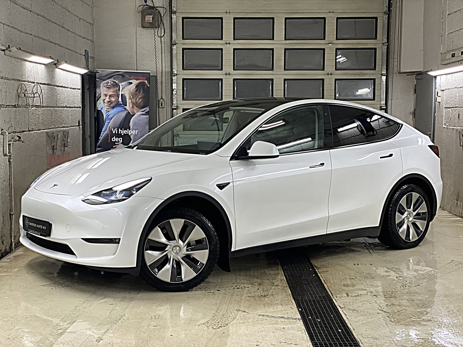 Tesla Model Y Long Range | 4X4 | Autopilot | Matrix | 1-Eier | 20" 3