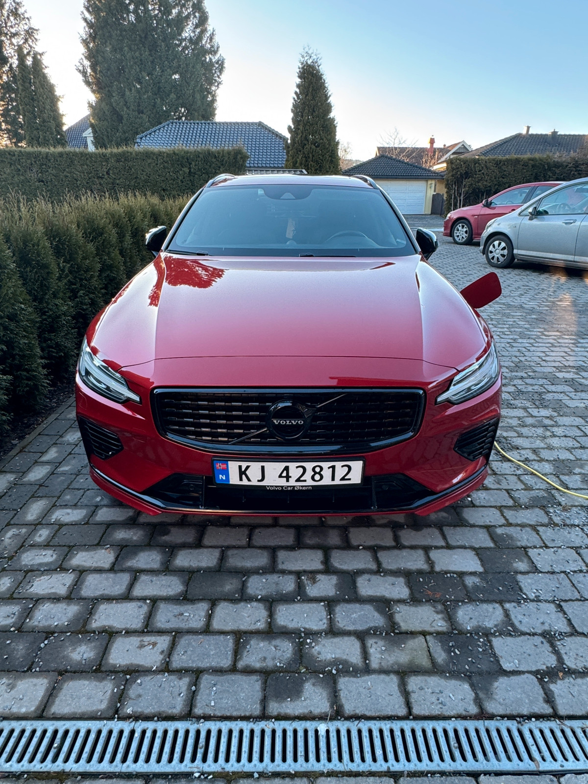 Volvo V60 T8 390hk Twin Engine AWD R-design 2