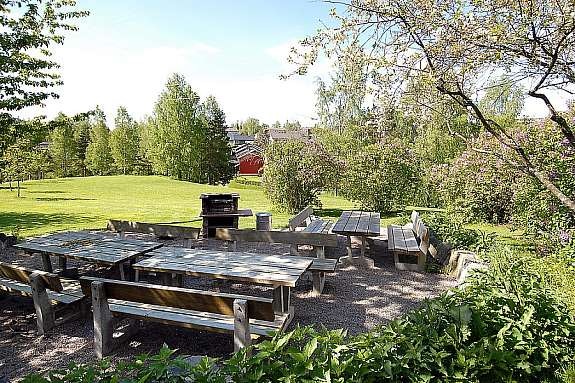 Grillplass i borettslaget Galleribilde