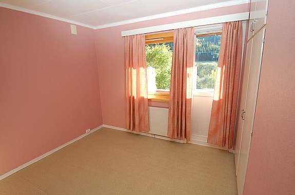 Soverom med utgang til veranda Galleribilde