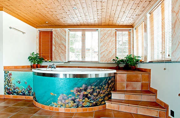 Baderom med boblebad, badstue mv. Galleribilde