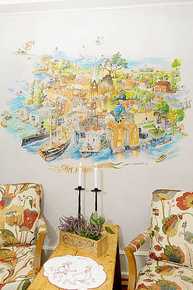 Kjøkken med veggmaleri av Anders Kaardahl. Galleribilde