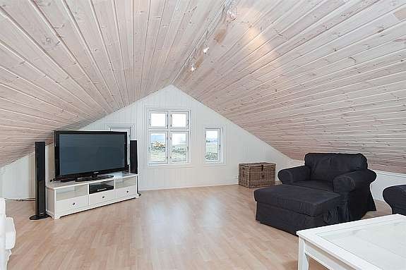 Romslig loftstue Galleribilde