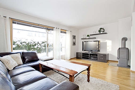 Fra stuen har man utgang til terrassen. Galleribilde