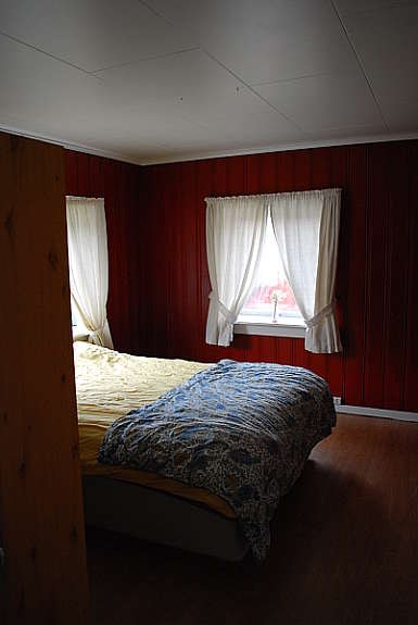 2 etg
Soverom 1 har vinduer som slipper inn mye lys. Galleribilde