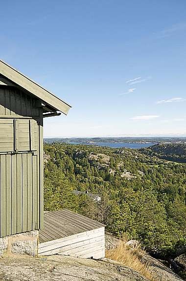 Enkel terrasseplatting med suveren utsikt Galleribilde