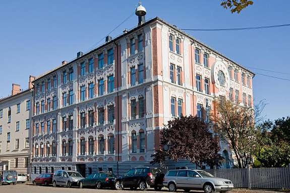 Fasade. Jugendstil. Meget godt ivaretatt. Galleribilde