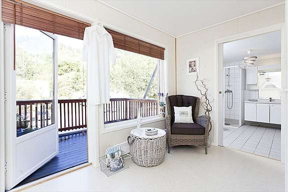 Balkongen vender i nordlig retning og er av god størrelse. Galleribilde