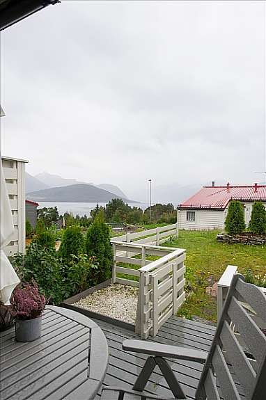 terrasse med fjordutsikt Galleribilde
