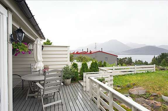 terrasse med fjordutsikt Galleribilde