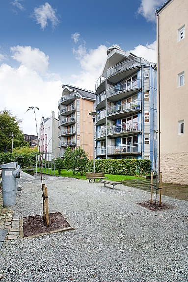 Flotte uteområder på baksiden av bygget Galleribilde