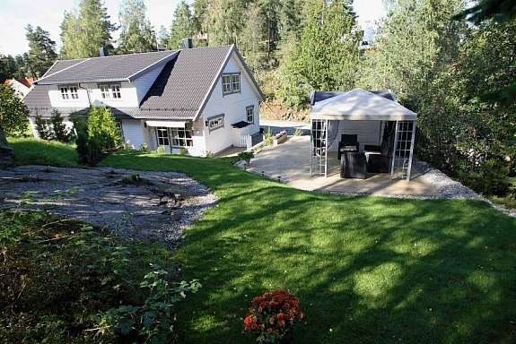 1102701211_xl Galleribilde