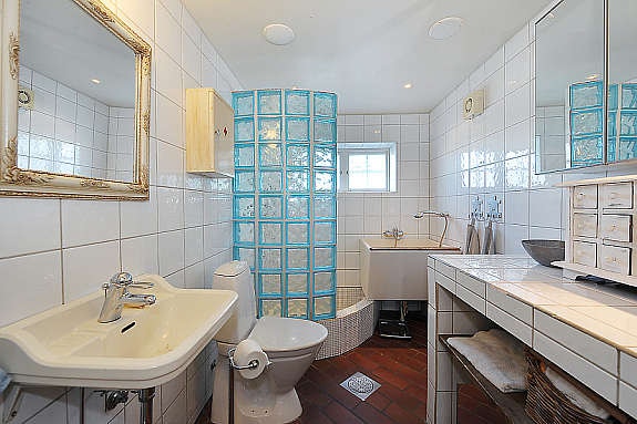 Bad hvitt hus Galleribilde