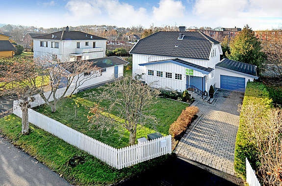 Fasade mot Lundenveien Galleribilde