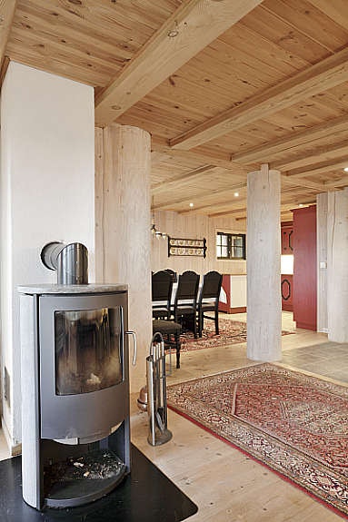 Moderne ovnspeis gir varme og hygge. Galleribilde