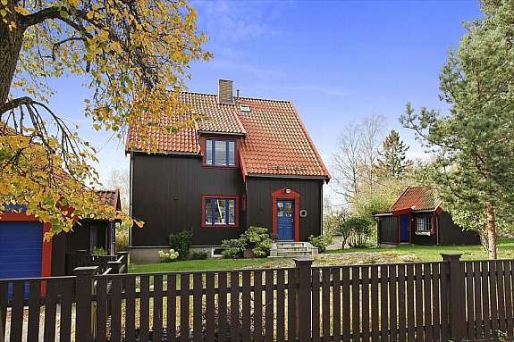 Fasade fra vei Galleribilde