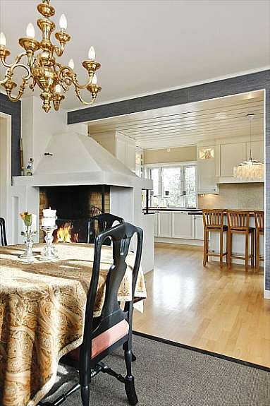 Utsnitt peis Galleribilde