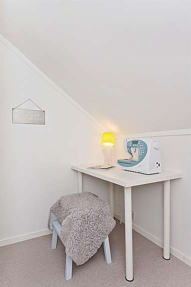 Arbeidsrom/gjesterom 3. etasje Galleribilde