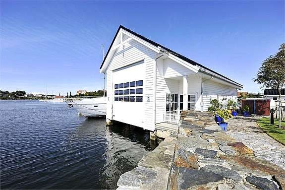 Båthus Galleribilde