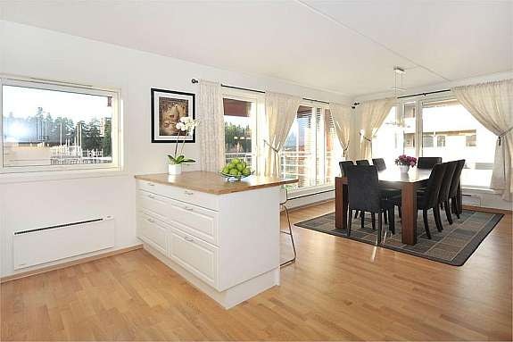 Kjøkken/spisestue Galleribilde