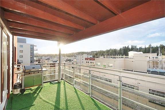 Vestvendt balkong ut fra stue Galleribilde