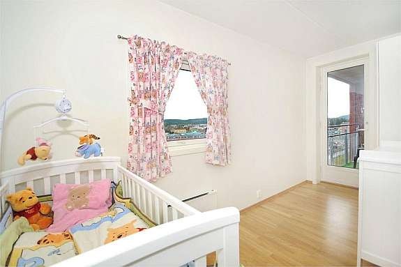 Soverom 1 av 3 (Dette med utgang ut til balkong) Galleribilde