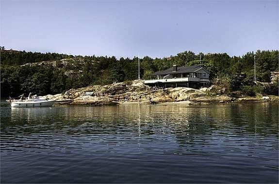 Stedet sett fra sjøen Galleribilde