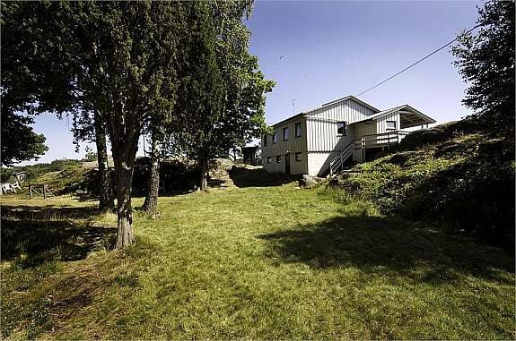 Flott lekeplass mellom hyttene Galleribilde