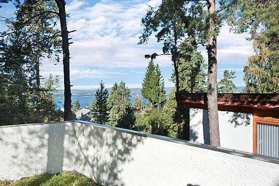 Sjøutsikt fra terrassen Galleribilde